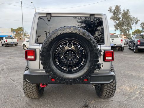 Used 2018 Jeep Wrangler Unlimited Rubicon image 17