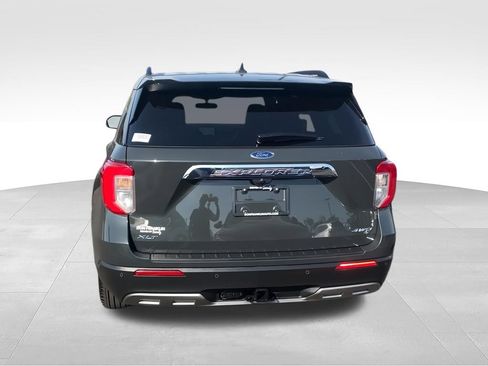 Used 2023 Ford Explorer XLT w/ Equipment Group 202A AWD/4WD image 7