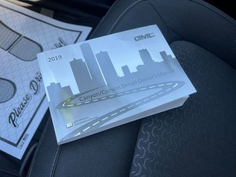 Used 2019 GMC Canyon SLE w/ Elevation Edition RWD image 30
