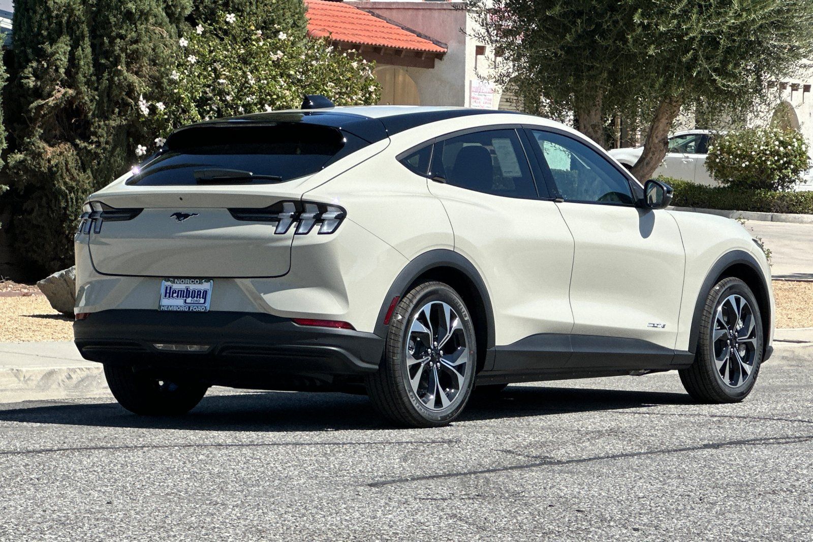 New 2026 Ford Mustang Mach-E Select RWD image 4