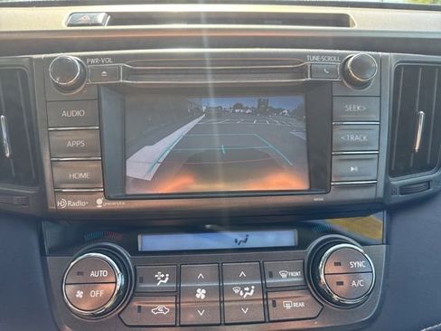 Used 2015 Toyota RAV4 XLE AWD/4WD image 17