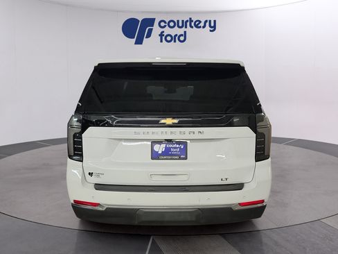 Used 2025 Chevrolet Suburban LT w/ Comfort Package AWD/4WD image 6