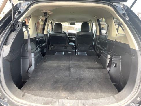 Used 2019 Mitsubishi Outlander SEL AWD/4WD image 31