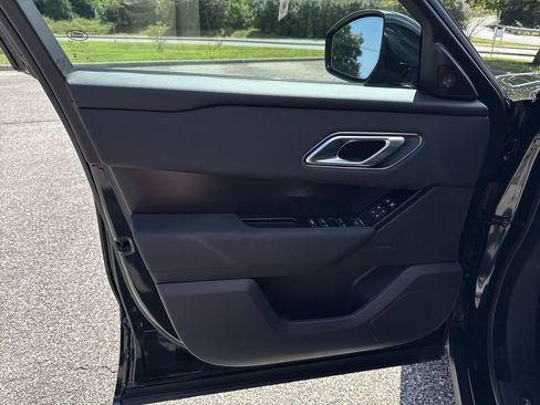 New 2026 Land Rover Range Rover Velar Dynamic SE image 14