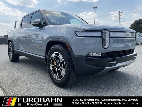 Used 2023 Rivian R1T Adventure image 24