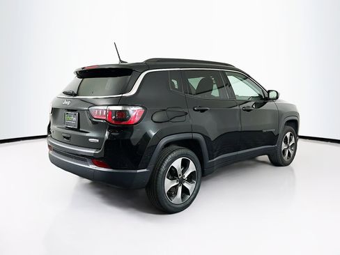 Used 2018 Jeep Compass Latitude w/ Popular Equipment Group image 9