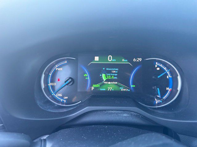 Used 2025 Toyota RAV4 XLE AWD/4WD image 14