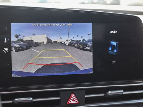 Used 2023 Hyundai Elantra SEL w/ Convenience Package image 33