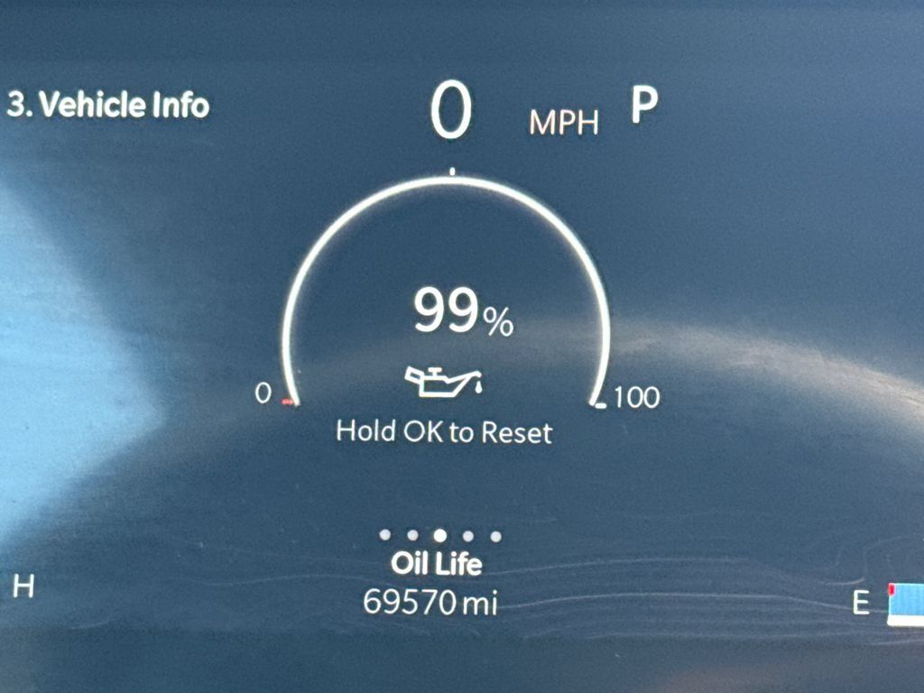 Used 2024 Jeep Grand Cherokee Altitude RWD image 30