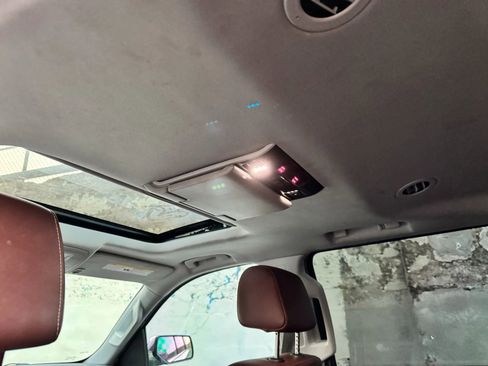 Used 2020 Chevrolet Suburban Premier w/ Premier Plus Edition image 26