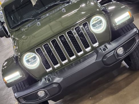 Used 2021 Jeep Wrangler Unlimited Sahara AWD/4WD image 14