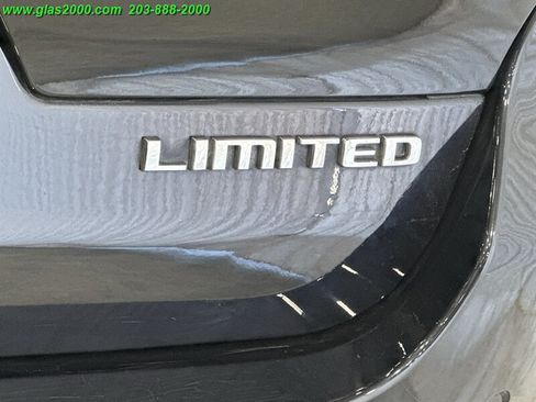 Used 2023 Jeep Grand Cherokee L Limited AWD/4WD image 22