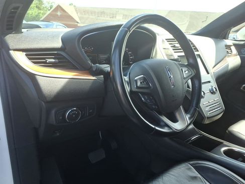 Used 2017 Lincoln MKC Reserve FWD image 14