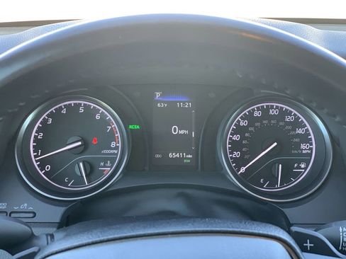 Used 2021 Toyota Camry SE w/ Convenience Package image 8