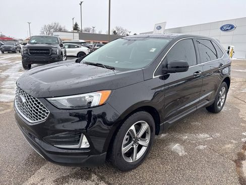 Used 2024 Ford Edge SEL w/ Convenience Package image 7