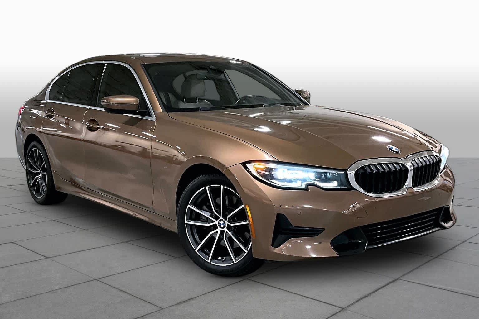 Used 2019 BMW 330i xDrive Sedan w/ Premium Package AWD/4WD image 3