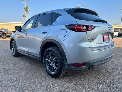 Used 2021 MAZDA CX-5 Touring image 4