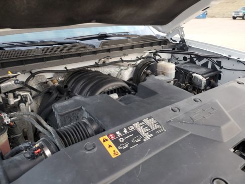 Used 2018 Chevrolet Silverado 1500 LT w/ All Star Edition image 35