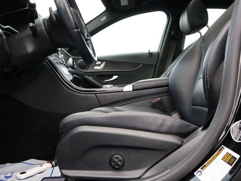 Used 2021 Mercedes-Benz C 300 4MATIC Sedan image 35