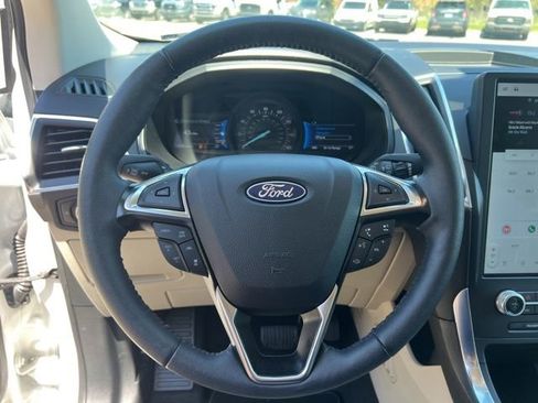 Used 2023 Ford Edge Titanium AWD/4WD image 26