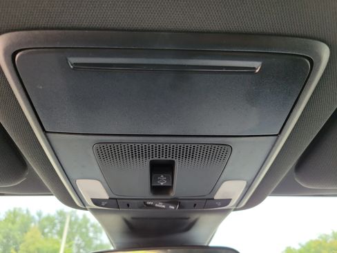 Used 2025 Honda CR-V Sport image 19