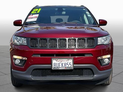 Used 2021 Jeep Compass Latitude image 3