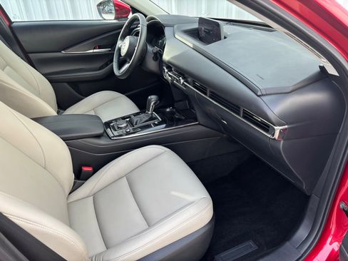 Certified 2025 MAZDA CX-30 AWD 2.5 S w/ Preferred Package image 37