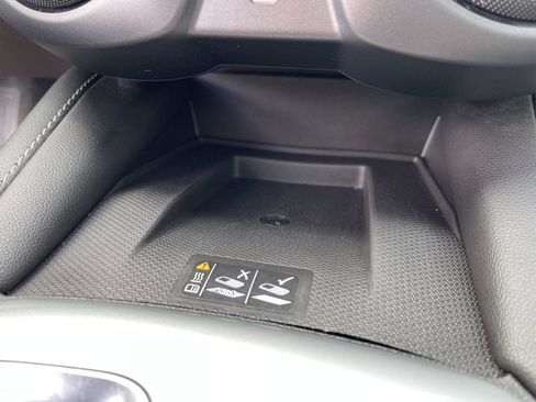 Used 2024 Chevrolet Blazer LT w/ Convenience Package FWD image 27