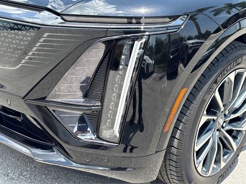 New 2027 Cadillac Lyriq Sport RWD image 14