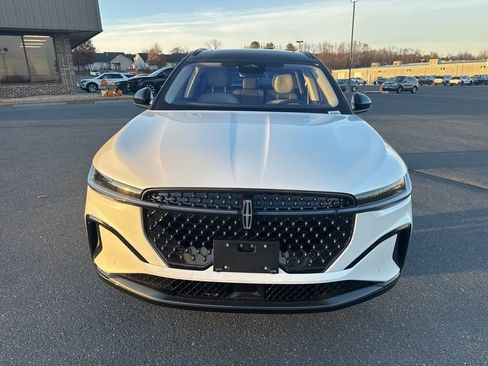 New 2026 Lincoln Nautilus Reserve w/ Jet Appearance Package image 8