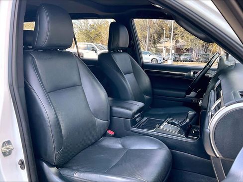 Used 2023 Lexus GX 460 Luxury w/ Sport Design Package image 9
