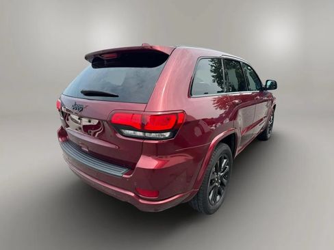 Used 2019 Jeep Grand Cherokee Altitude RWD image 6