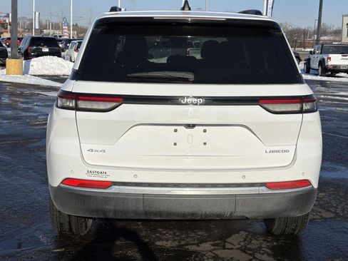 Used 2023 Jeep Grand Cherokee Laredo w/ Luxury Tech Group I image 6