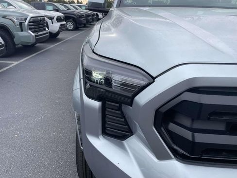 New 2025 Toyota Tacoma SR5 image 18