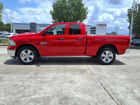 Used 2024 RAM 1500 Classic SLT AWD/4WD image 23