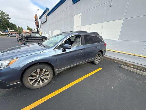 Used 2017 Subaru Outback 2.5i Limited AWD/4WD image 4
