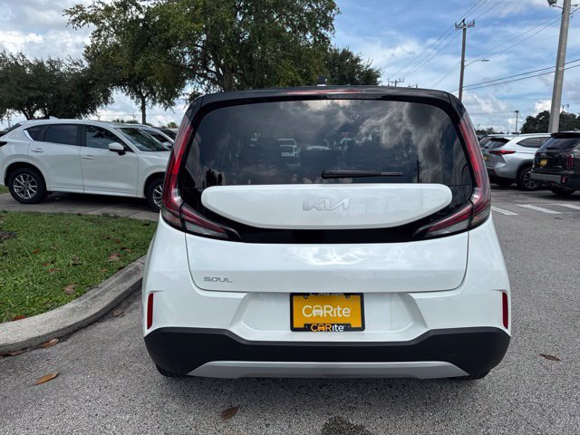 Used 2025 Kia Soul LX w/ LX Technology Package FWD image 6