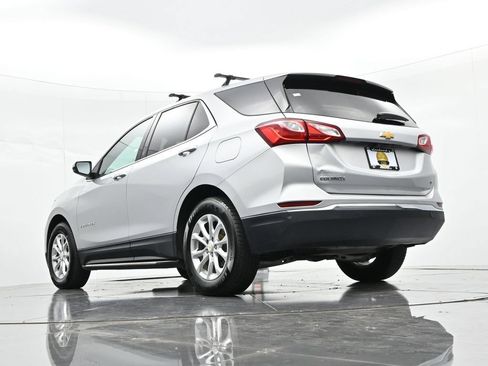 Used 2018 Chevrolet Equinox LT FWD image 18