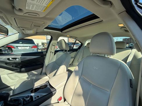 Used 2014 INFINITI Q50 2.0t w/ Moonroof Package image 21