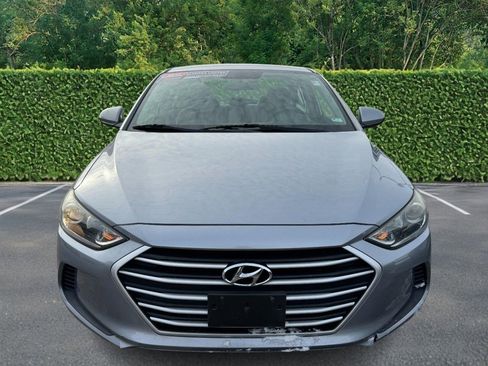 Used 2017 Hyundai Elantra SE image 7