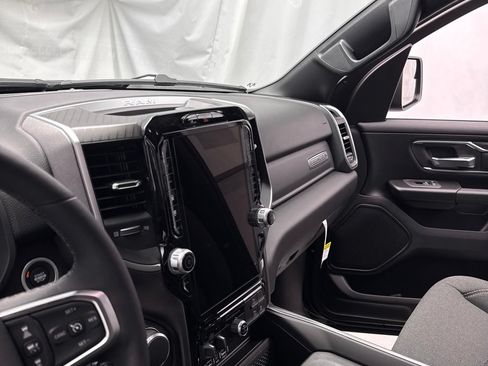 New 2026 RAM 1500 Big Horn AWD/4WD image 22