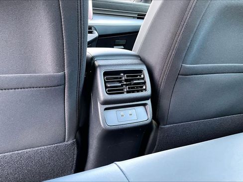 New 2026 Nissan Leaf SV+ w/ Floor Mat Package (SV+) FWD image 20