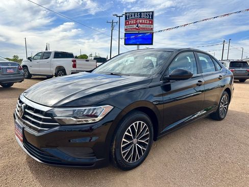 Used 2019 Volkswagen Jetta SE image 1