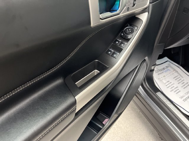 Used 2024 Ford Explorer Limited RWD image 10