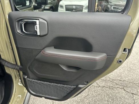 New 2025 Jeep Wrangler Rubicon w/ XTREMEE 35" Tire Package image 16