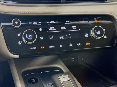 Certified 2026 INFINITI QX60 Luxe w/ Cargo Package AWD/4WD image 20