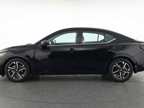 Used 2025 Nissan Sentra SV FWD image 4