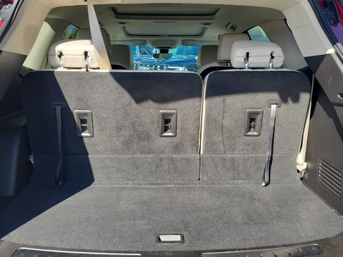 Used 2022 Buick Enclave Premium w/ Experience Buick Package image 17