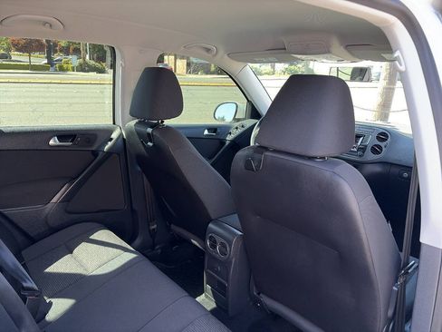 Used 2017 Volkswagen Tiguan S AWD/4WD image 27