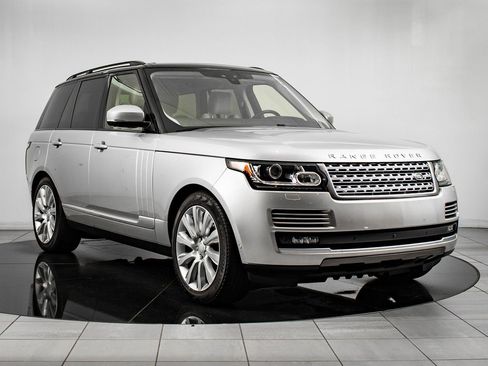 Used 2017 Land Rover Range Rover Supercharged image 5